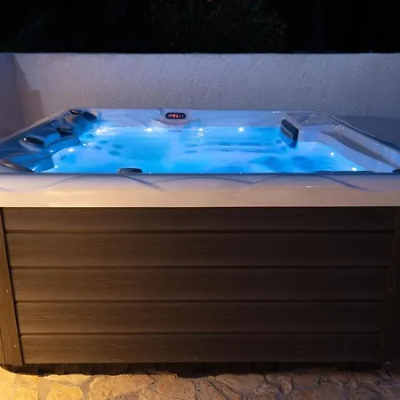 Al Pino Blue Holiday home Premantura
